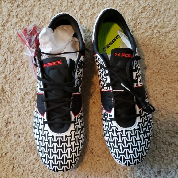 Shoes - Picture 3 of 4